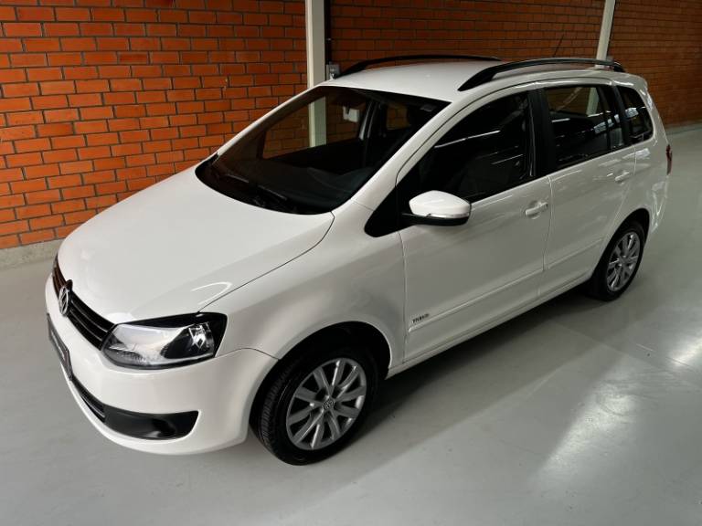 VOLKSWAGEN - SPACEFOX - 2014/2014 - Branca - R$ 44.990,00