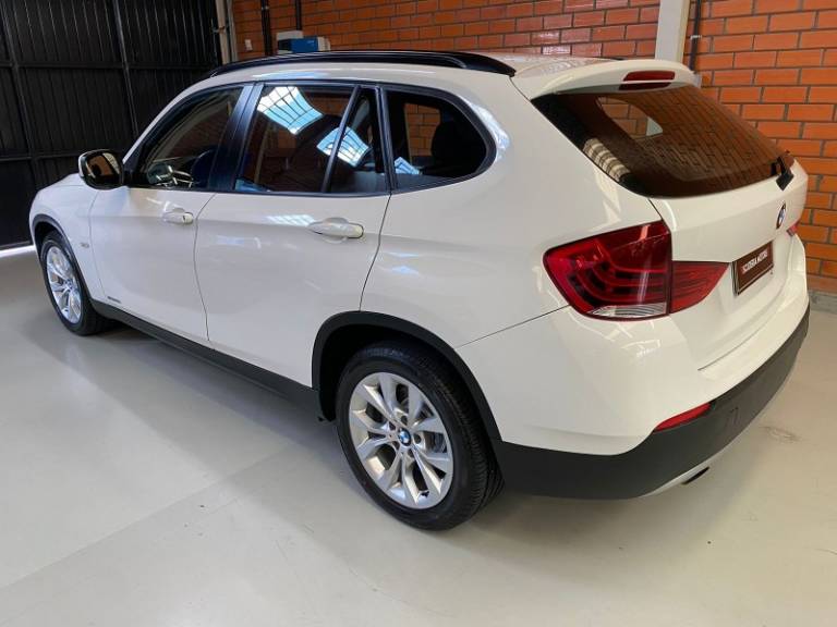 BMW - X1 - 2012/2012 - Branca - R$ 66.990,00