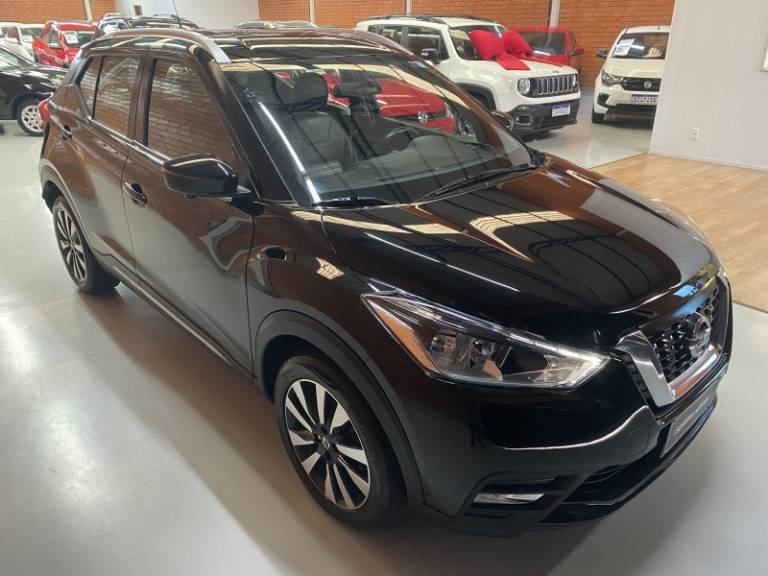 NISSAN - KICKS - 2017/2017 - Preta - R$ 80.990,00