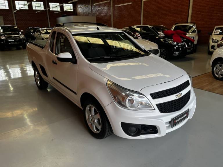 CHEVROLET - MONTANA - 2012/2012 - Branca - R$ 40.990,00