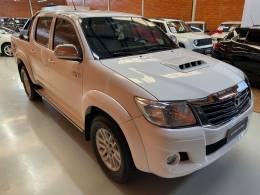 TOYOTA - HILUX - 2013/2013 - Branca - R$ 135.000,00