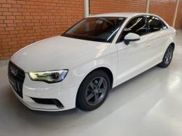 AUDI - A3 - 2015/2015 - Branca - R$ 75.990,00