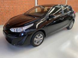 TOYOTA - YARIS - 2021/2021 - Preta - R$ 84.990,00