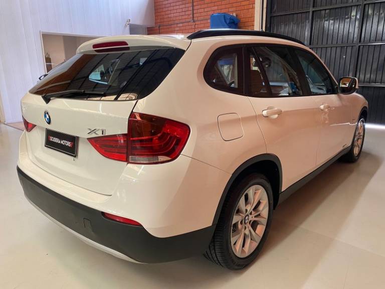 BMW - X1 - 2012/2012 - Branca - R$ 66.990,00