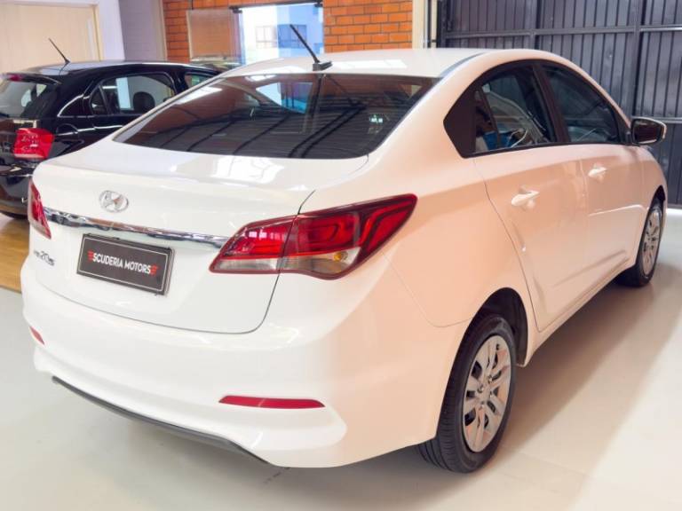 HYUNDAI - HB20S - 2019/2019 - Branca - R$ 59.990,00