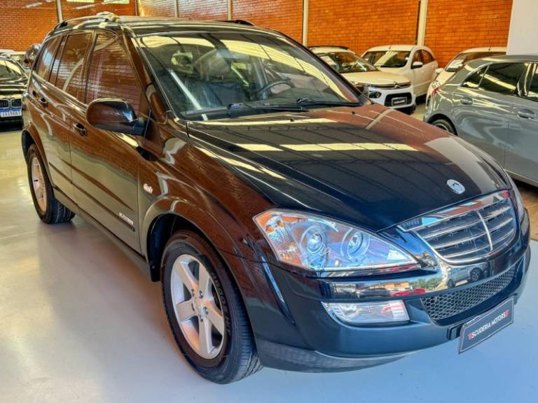 SSANGYONG - KYRON - 2011/2011 - Preta - R$ 45.990,00