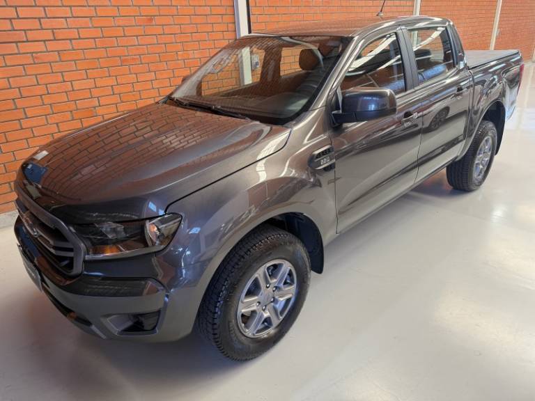 FORD - RANGER - 2021/2021 - Cinza - R$ 163.990,00