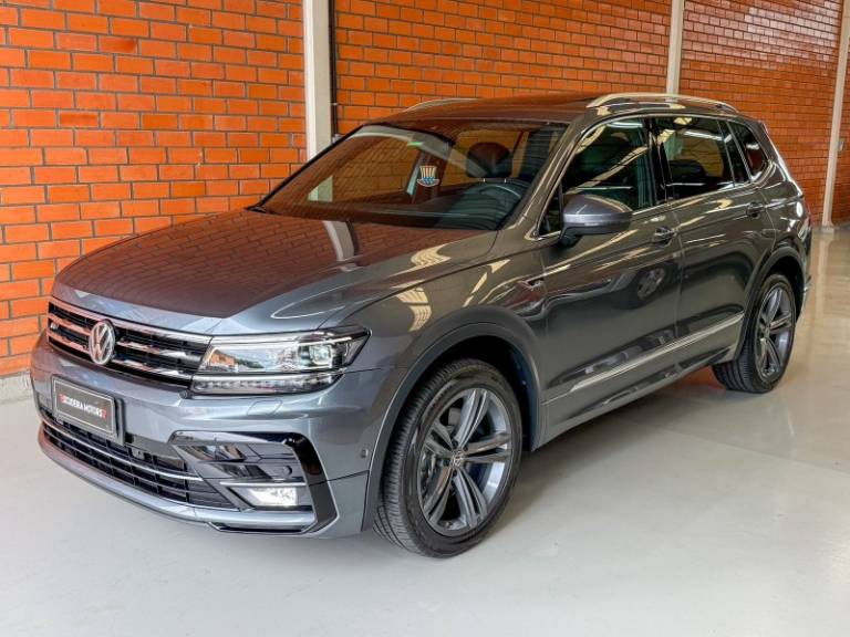 VOLKSWAGEN - TIGUAN - 2020/2020 - Cinza - R$ 189.900,00