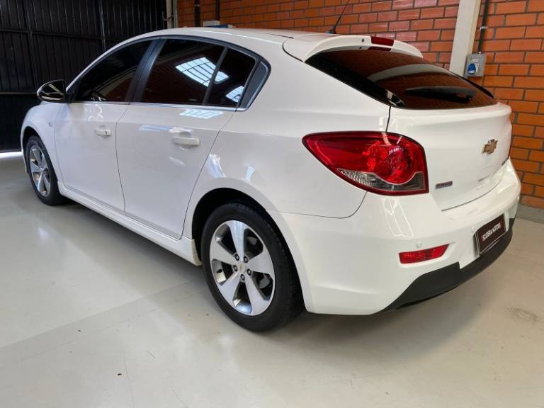 CHEVROLET - CRUZE - 2012/2012 - Branca - R$ 57.990,00