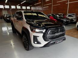 TOYOTA - HILUX - 2022/2022 - Branca - R$ 281.990,00