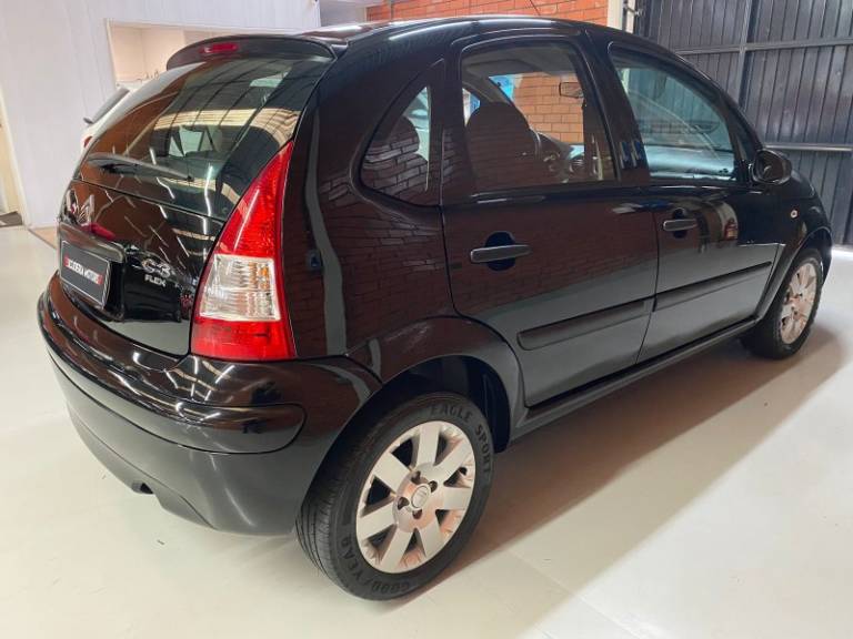 CITROËN - C3 - 2011/2011 - Preta - R$ 27.990,00