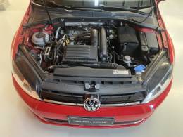 VOLKSWAGEN - GOLF - 2017/2017 - Vermelha - R$ 105.990,00