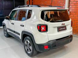 JEEP - RENEGADE - 2015/2016 - Branca - R$ 69.990,00