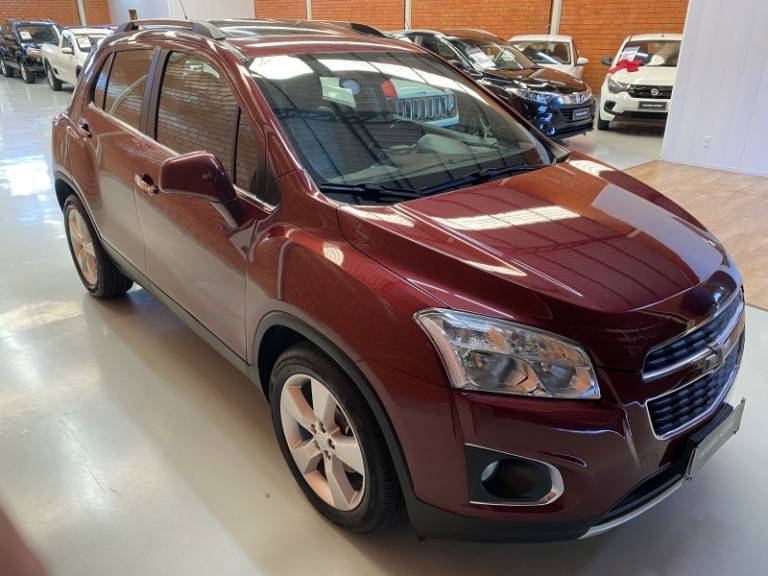 CHEVROLET - TRACKER - 2014/2014 - Vermelha - R$ 70.990,00