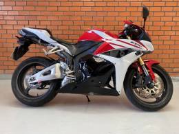 HONDA - CBR 600RR - 2012/2012 - Branca - R$ 49.990,00