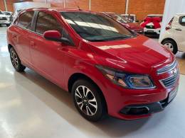 CHEVROLET - ONIX - 2015/2015 - Vermelha - R$ 51.990,00