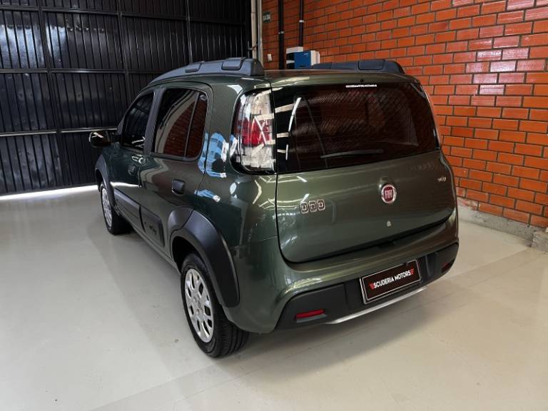 FIAT - UNO - 2015/2015 - Verde - R$ 43.990,00