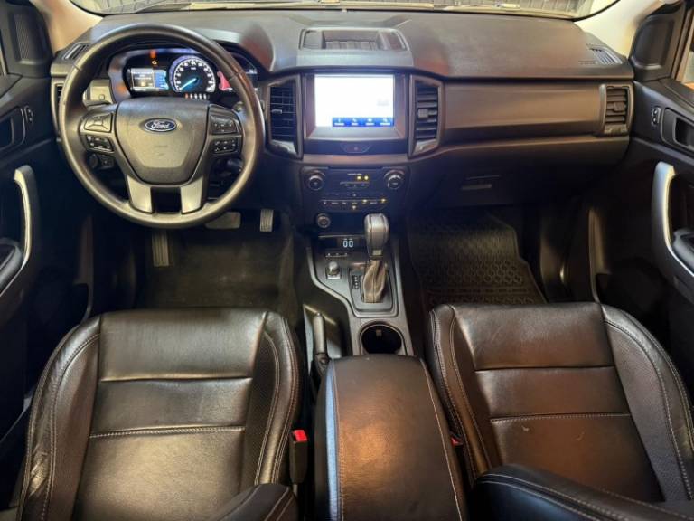 FORD - RANGER - 2021/2021 - Cinza - R$ 157.990,00