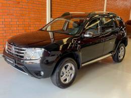 RENAULT - DUSTER - 2012/2013 - Preta - R$ 48.990,00