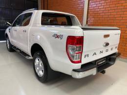 FORD - RANGER - 2014/2014 - Branca - R$ 116.990,00