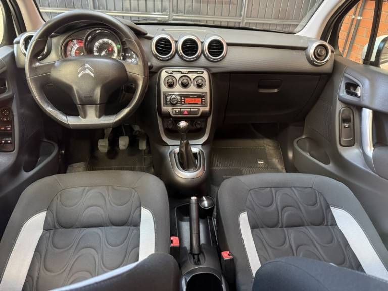 CITROËN - C3 - 2013/2013 - Branca - R$ 36.990,00