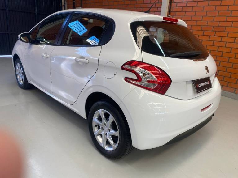 PEUGEOT - 208 - 2016/2016 - Branca - R$ 43.990,00