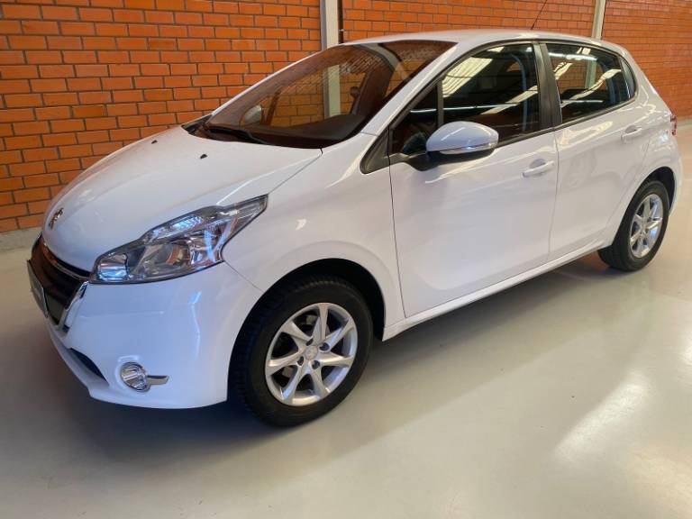 PEUGEOT - 208 - 2016/2016 - Branca - R$ 43.990,00