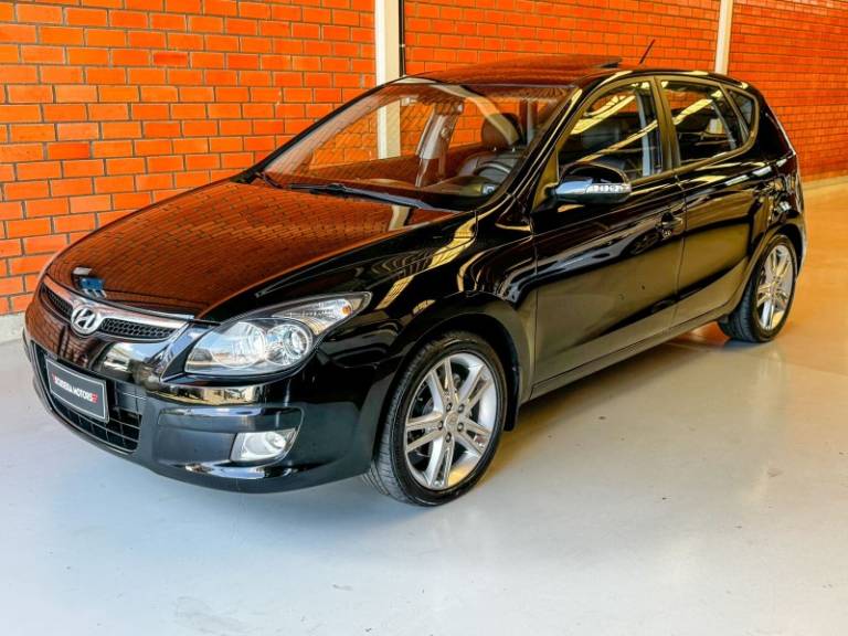 HYUNDAI - I30 - 2012/2012 - Preta - R$ 46.990,00