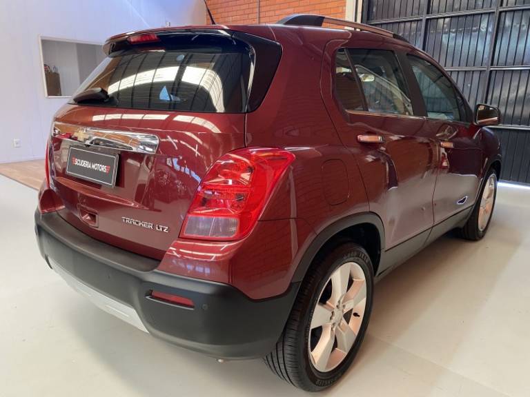 CHEVROLET - TRACKER - 2014/2014 - Vermelha - R$ 68.990,00