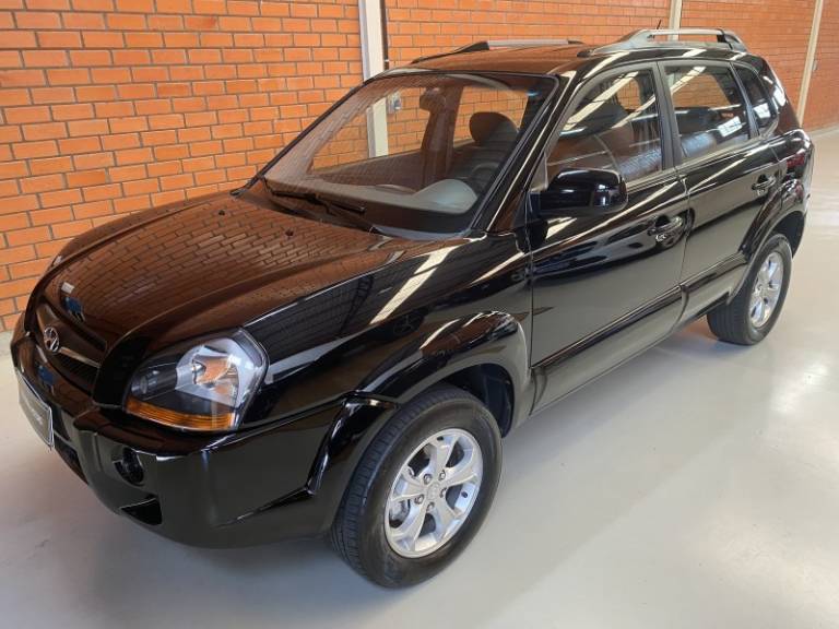 HYUNDAI - TUCSON - 2013/2013 - Preta - R$ 48.990,00