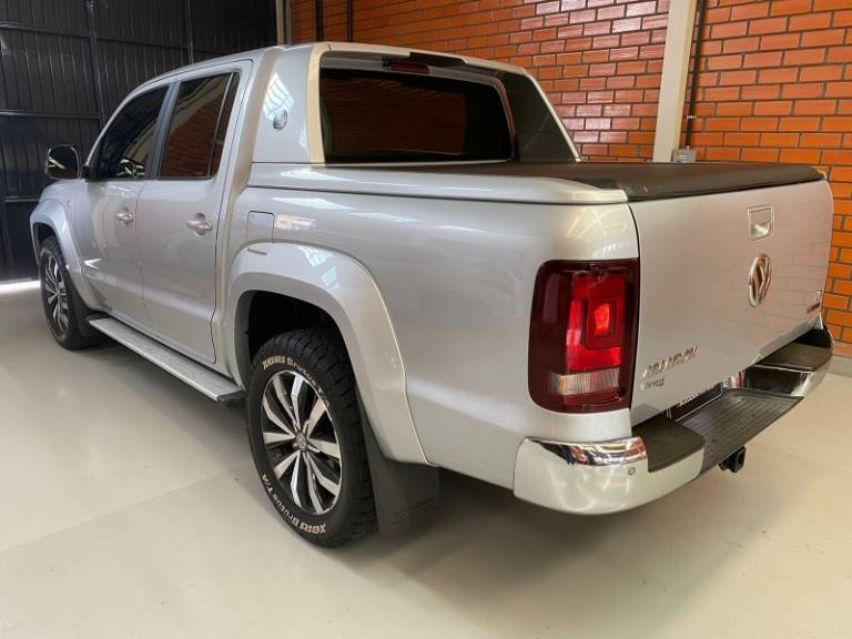 VOLKSWAGEN - AMAROK - 2020/2020 - Prata - R$ 189.990,00