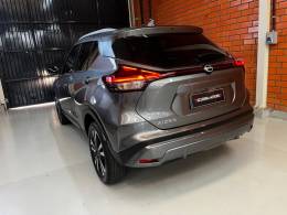 NISSAN - KICKS - 2024/2024 - Cinza - R$ 120.990,00