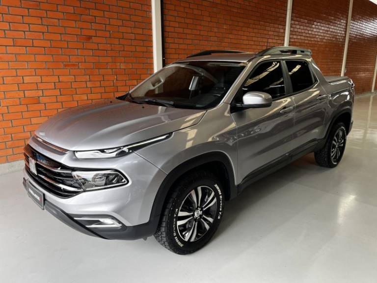 FIAT - TORO - 2022/2022 - Prata - R$ 119.990,00