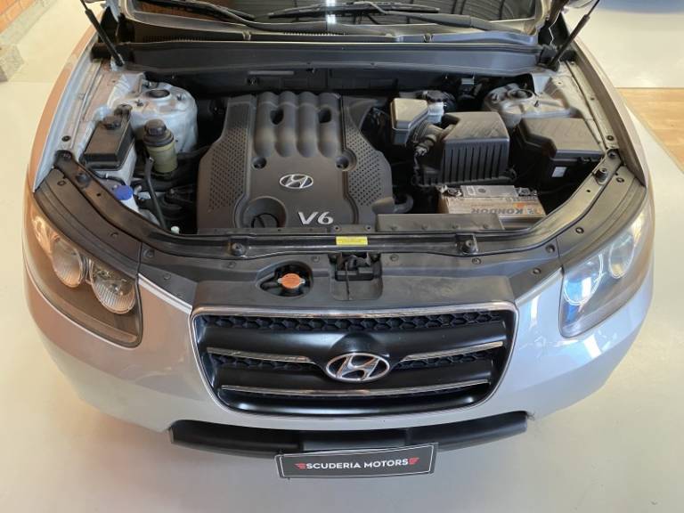 HYUNDAI - SANTA FÉ - 2009/2009 - Prata - R$ 43.990,00