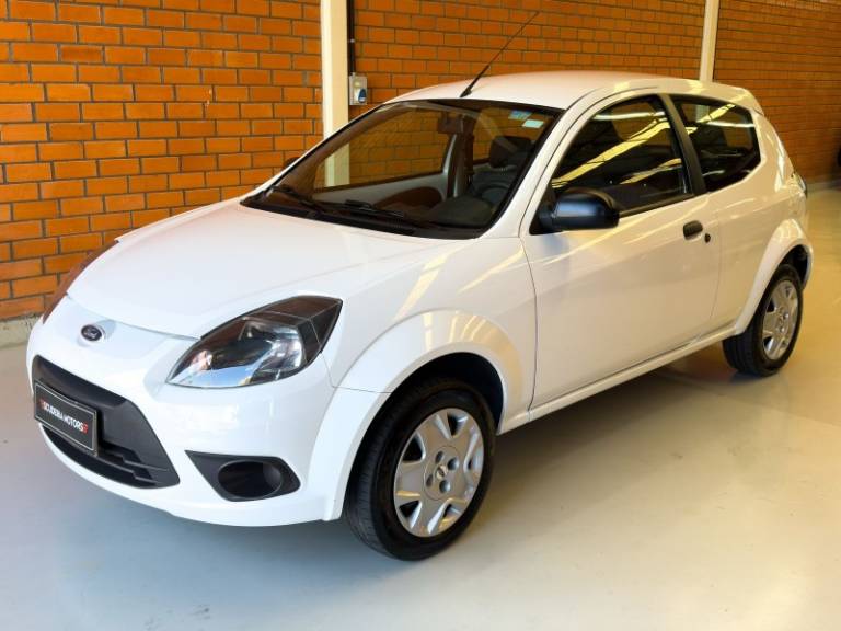 FORD - KA - 2011/2012 - Branca - R$ 24.990,00